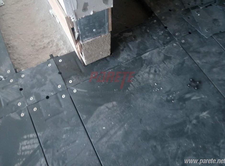 steel cementitious raised floor with trunk
